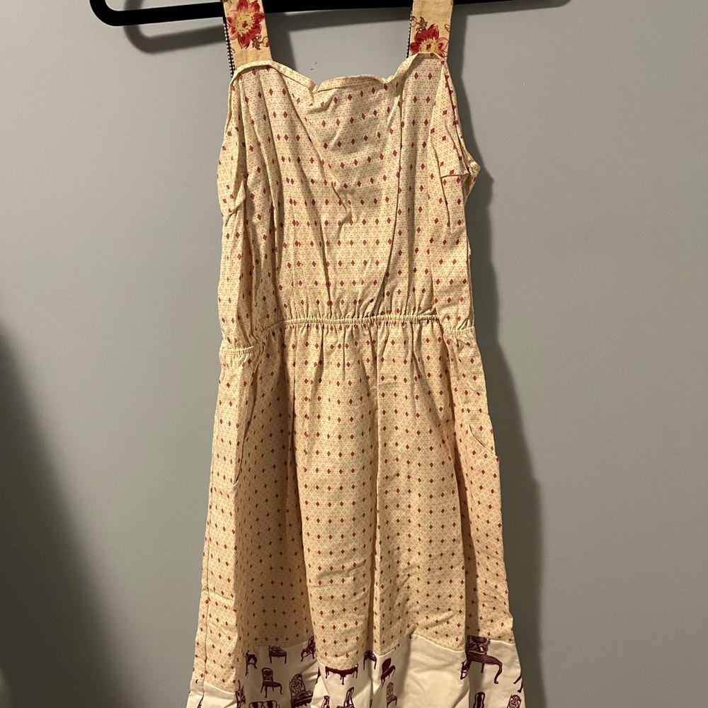 Smoking Lily rocking chair summer dress